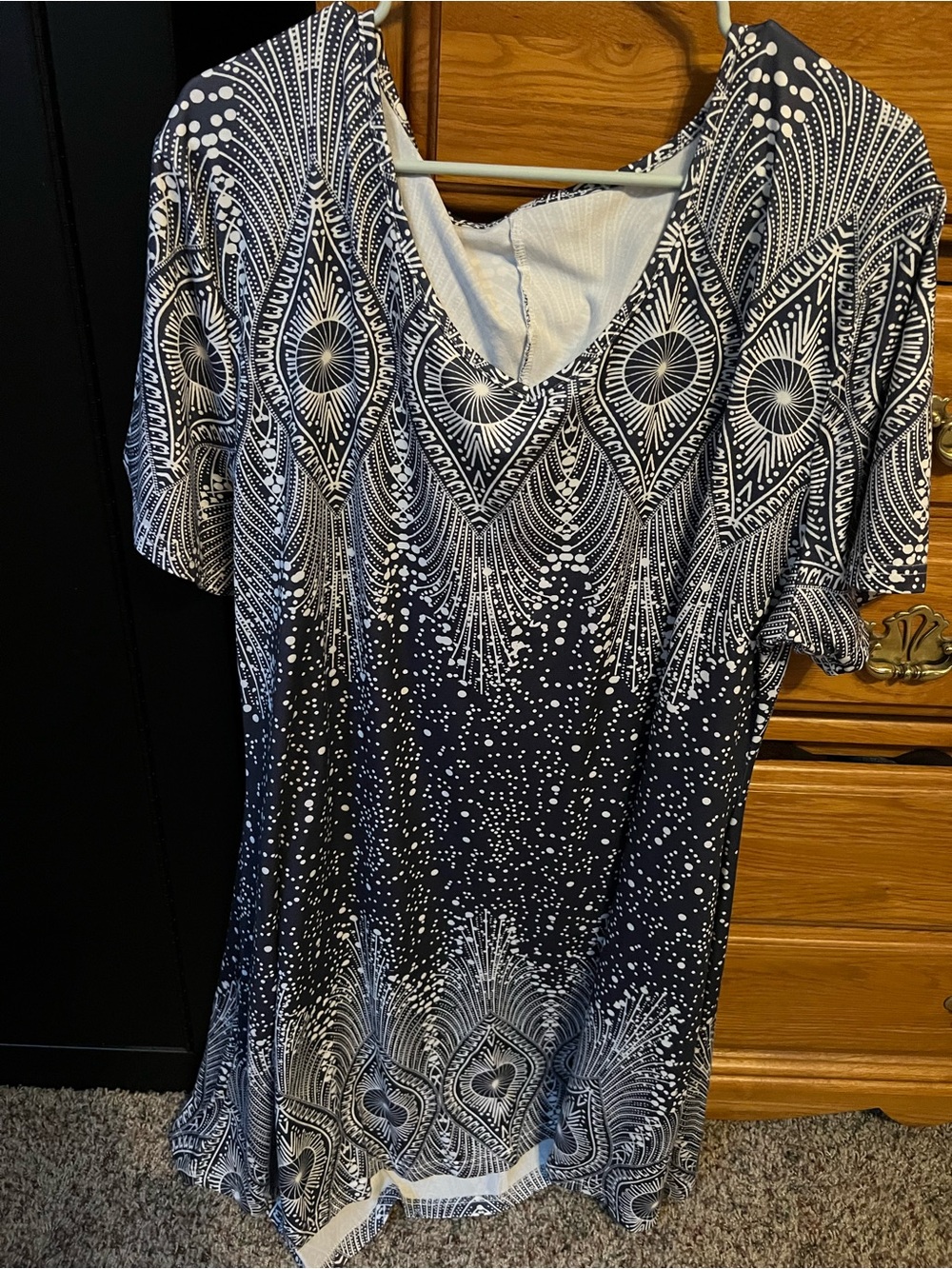 Source Unknown Navy & White Geometric V-Neck Dress